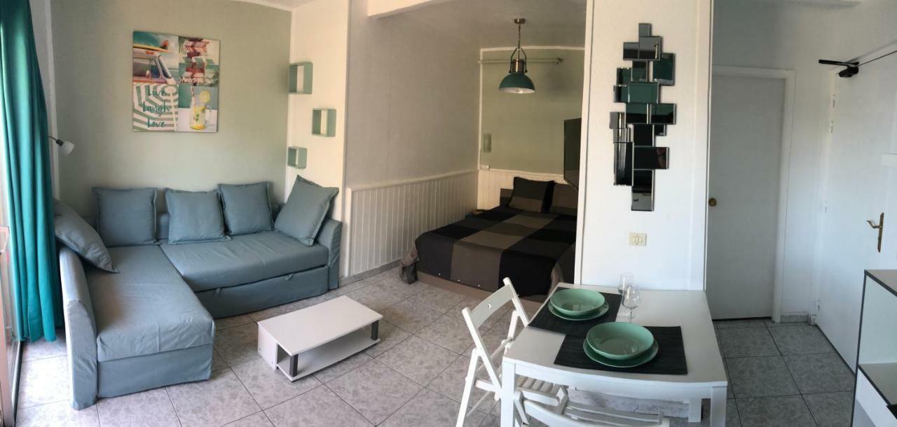 Ferienwohnung Magnificent Studio With A Terrace Overlooking The Sea! Puerto de la Cruz  Exterior foto